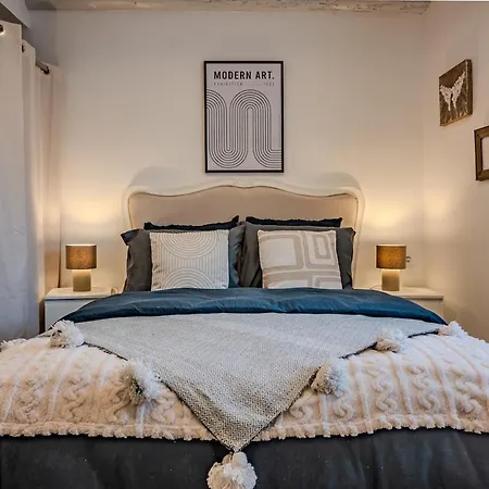 דירה Le Calme - Centre - Proche Parking Gratuit - Commerces A Proximite - Marche De Noel *