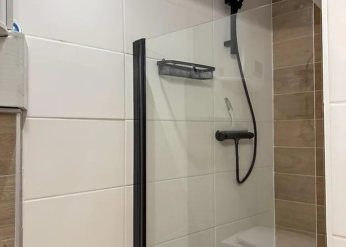 Le Calme - Centre - Proche Parking Gratuit - Commerces A Proximite - Marche De Noel