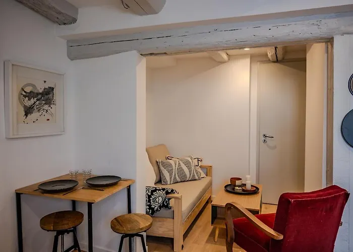 Le Calme - Centre - Proche Parking Gratuit - Commerces A Proximite - Marche De Noel Sélestat