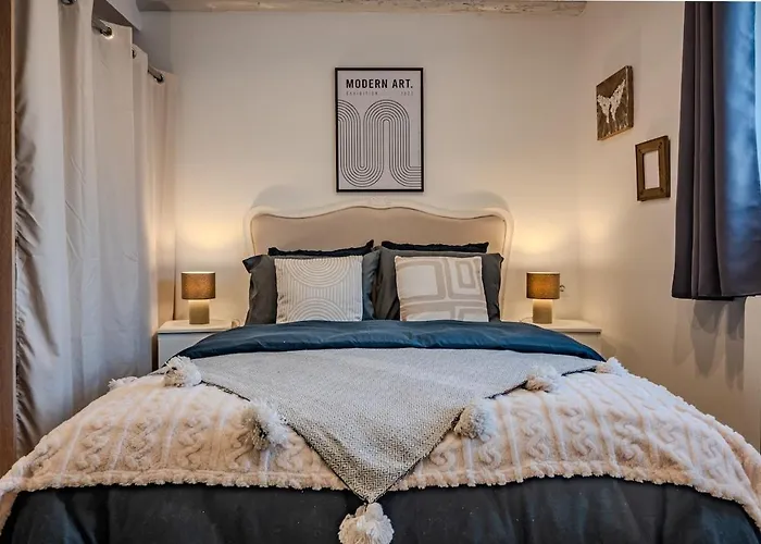 Lägenhet Le Calme - Centre - Proche Parking Gratuit - Commerces A Proximite - Marche De Noel *