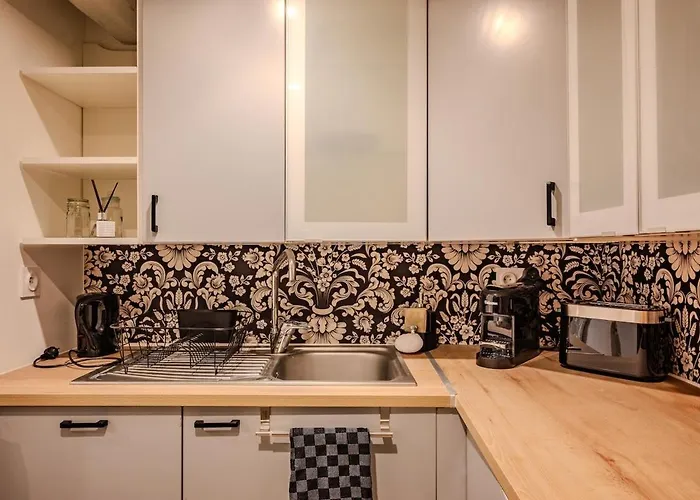 Le Calme - Centre - Proche Parking Gratuit - Commerces A Proximite - Marche De Noel *